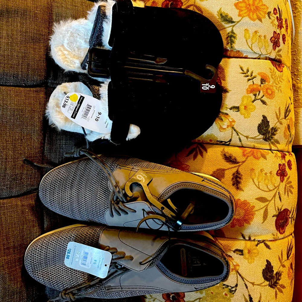 George lightweight sneakers, and a pair of slippers